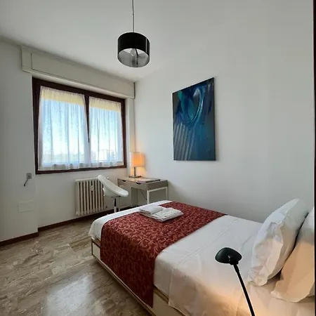 Green Guest House Milan Exterior photo